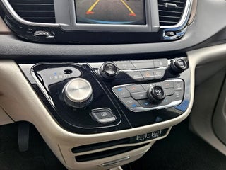 2022 Chrysler Voyager thumbnail – Plantation, FL – 33
