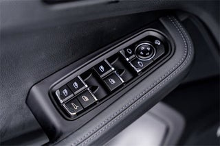 2022 Porsche Macan thumbnail – Miami, FL – 41