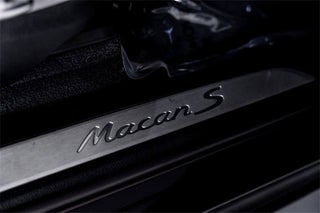 2022 Porsche Macan thumbnail – Miami, FL – 42