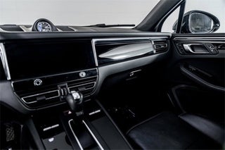 2022 Porsche Macan thumbnail – Miami, FL – 48