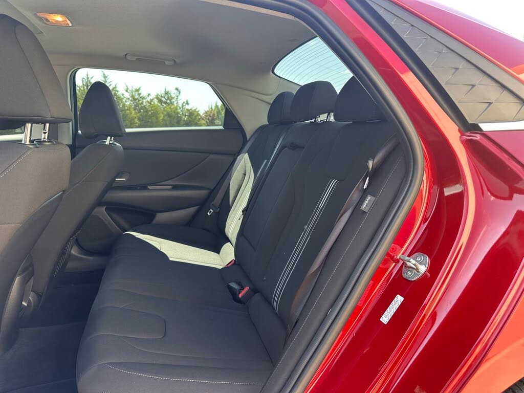 Image of 2024 Hyundai Elantra