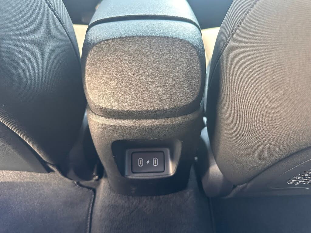 Image of 2024 Hyundai Elantra