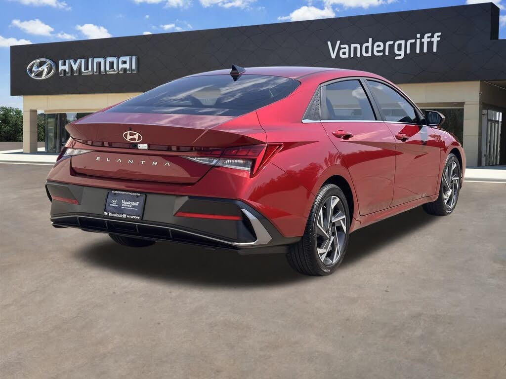 Image of 2024 Hyundai Elantra