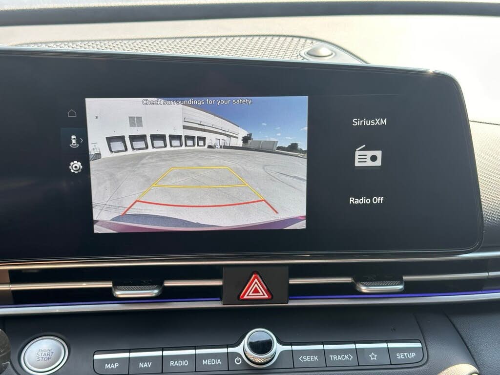 Image of 2024 Hyundai Elantra