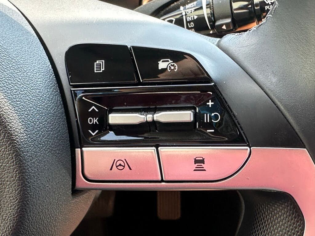 Image of 2024 Hyundai Elantra