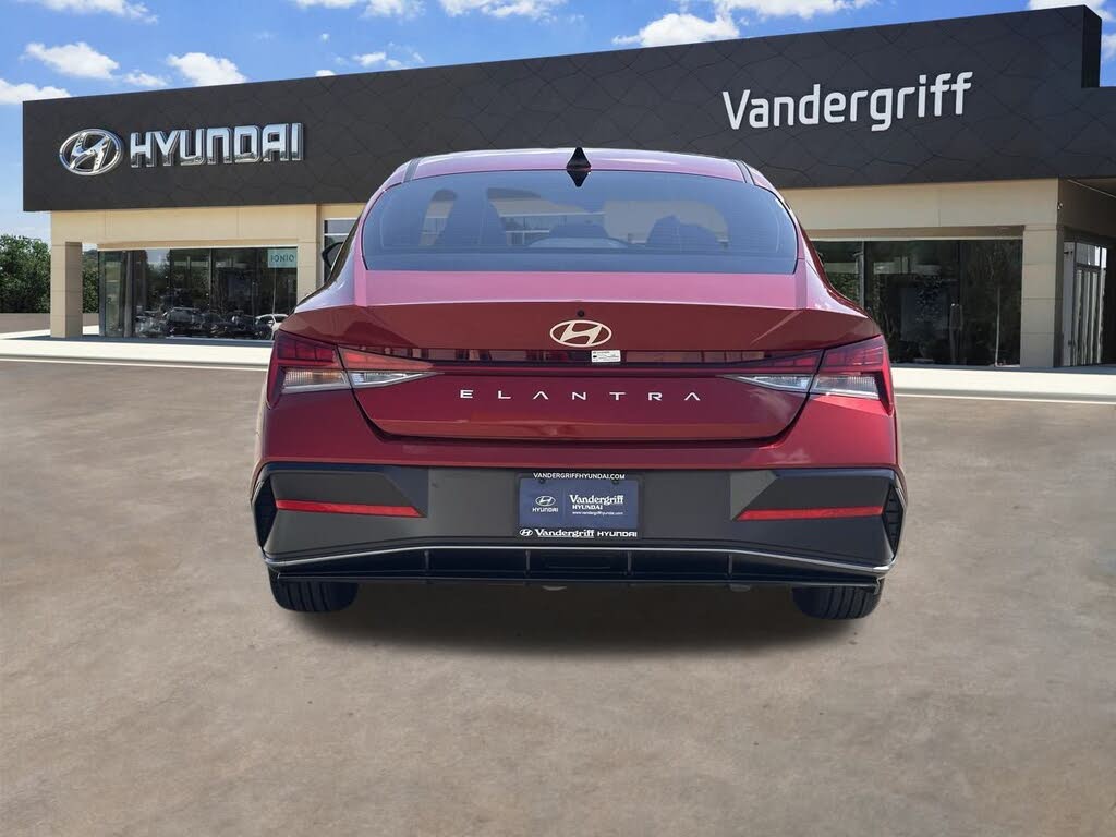 Image of 2024 Hyundai Elantra