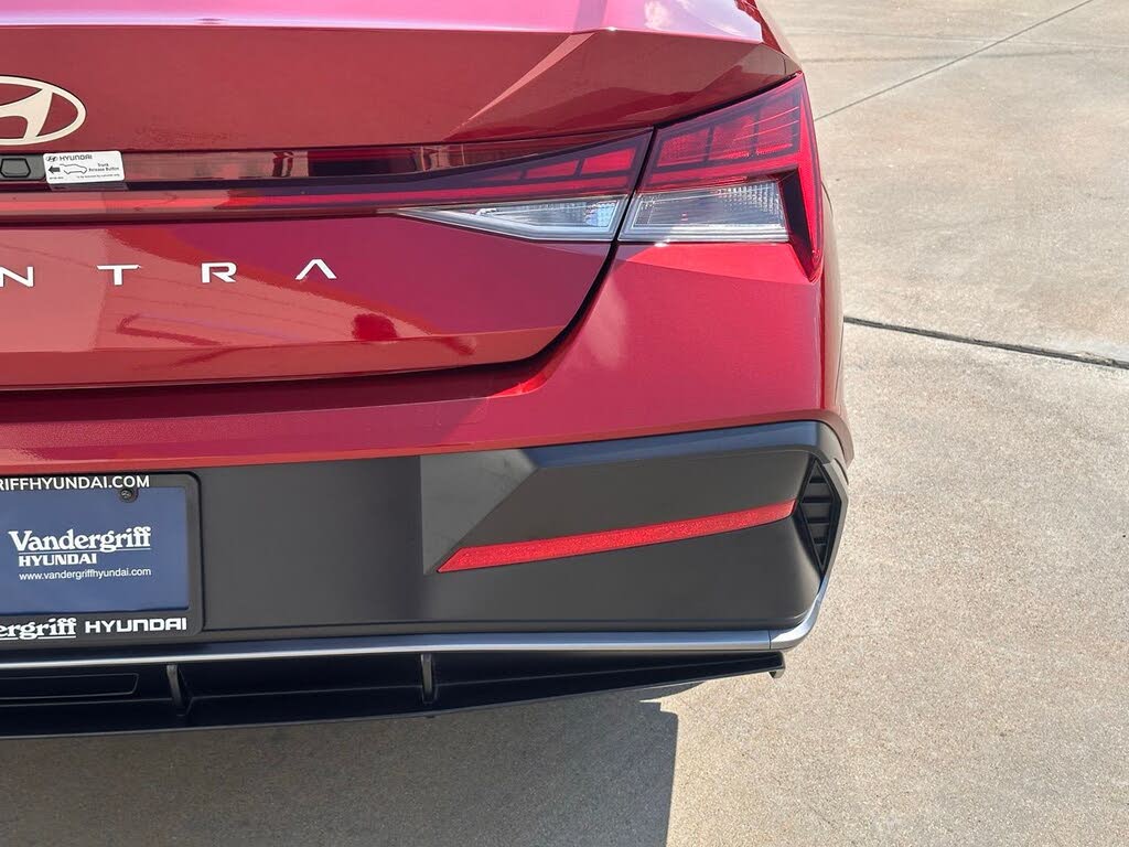 Image of 2024 Hyundai Elantra