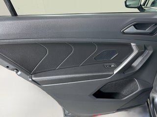 2022 Volkswagen Tiguan thumbnail – Miami, FL – 39
