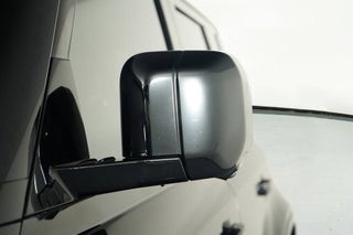 2024 Land Rover Defender thumbnail – Miami, FL – 28