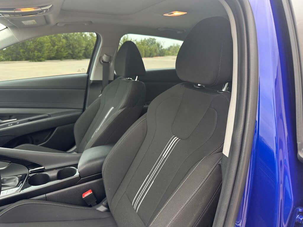 Image of 2024 Hyundai Elantra