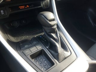 2021 Toyota RAV4 thumbnail – Miami, FL – 31