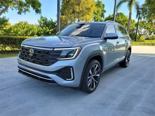 2024 Volkswagen Atlas thumbnail – Pembroke Pines, FL – 4