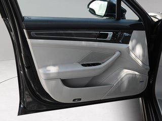 2017 Porsche Panamera thumbnail – Boca Raton, FL – 35