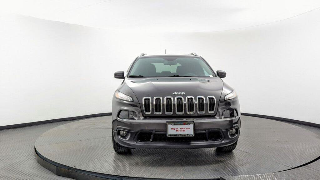 2017 Jeep Cherokee Latitude
                                    for sale in Miami, FL – photo 11