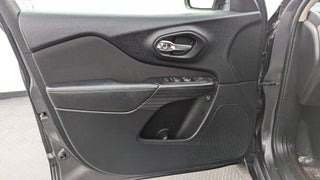 2017 Jeep Cherokee thumbnail – Miami, FL – 13