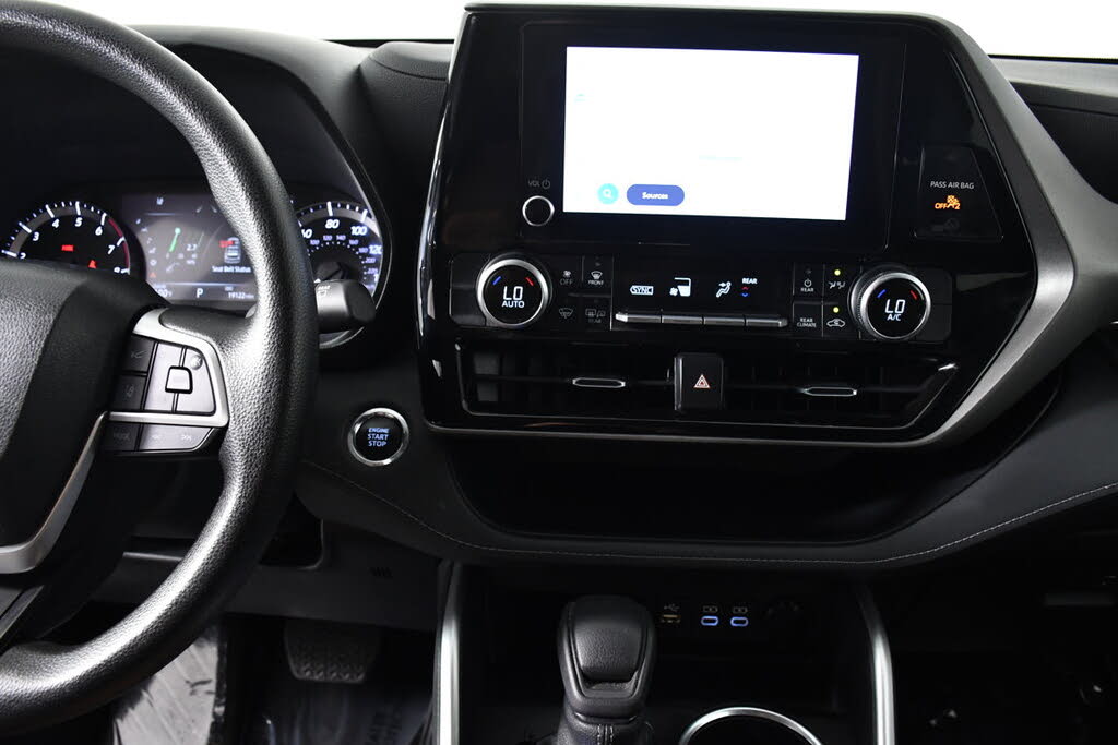2023 Toyota Highlander LE
                                    for sale in Doral, FL – photo 15