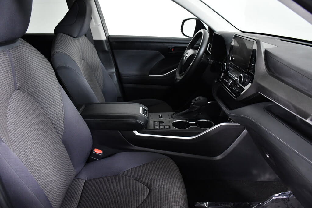 2023 Toyota Highlander LE
                                    for sale in Doral, FL – photo 28