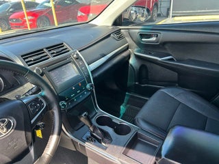 2016 Toyota Camry thumbnail – Miami, FL – 18