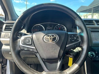 2016 Toyota Camry thumbnail – Miami, FL – 19