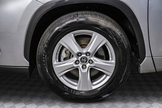 2023 Toyota Highlander thumbnail – Doral, FL – 37