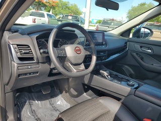 2025 Nissan Rogue thumbnail – Homestead, FL – 9