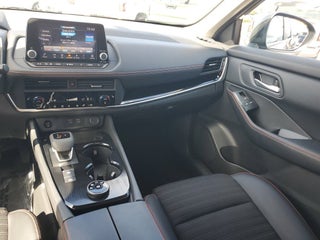 2025 Nissan Rogue thumbnail – Homestead, FL – 18