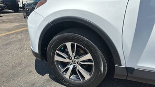 2018 Toyota RAV4 thumbnail – Hialeah, FL – 26