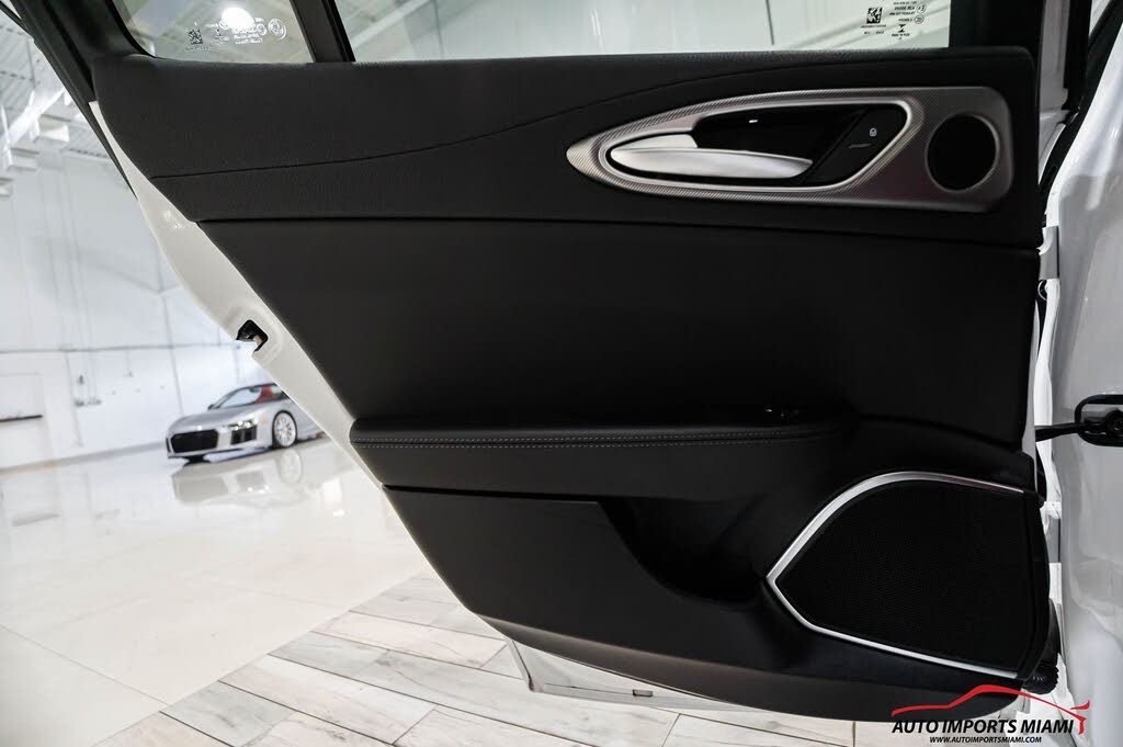 2022 Alfa Romeo Giulia Veloce
                                    for sale in Fort Lauderdale, FL – photo 63