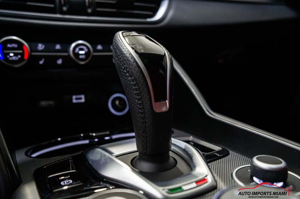 2022 Alfa Romeo Giulia Veloce
                                    for sale in Fort Lauderdale, FL – photo 71