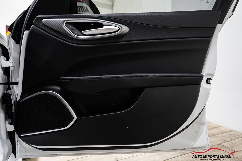 2022 Alfa Romeo Giulia Veloce
                                    for sale in Fort Lauderdale, FL – photo 55