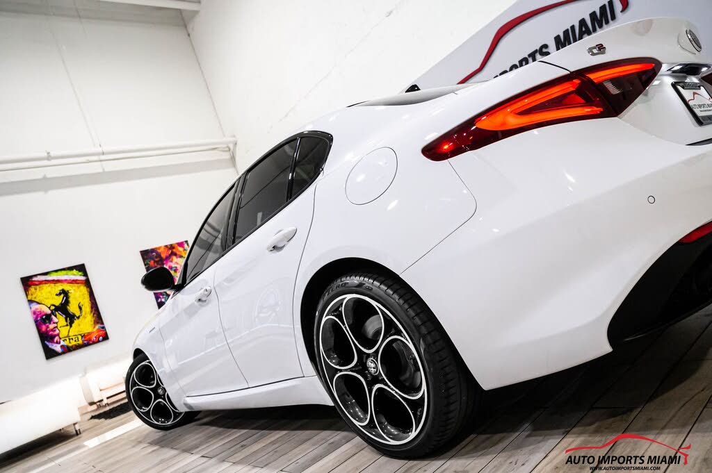 2022 Alfa Romeo Giulia Veloce
                                    for sale in Fort Lauderdale, FL – photo 97