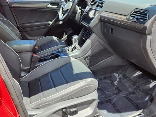 2024 Volkswagen Tiguan thumbnail – Fort Lauderdale, FL – 16