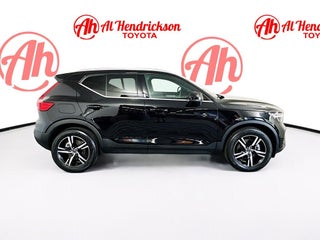 2025 Volvo XC40 thumbnail – Pompano Beach, FL – 2