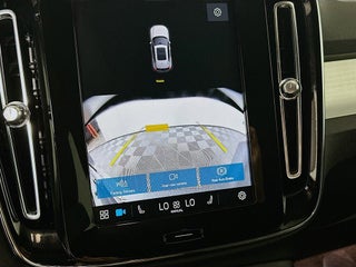 2025 Volvo XC40 thumbnail – Pompano Beach, FL – 25