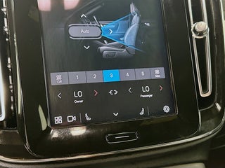 2025 Volvo XC40 thumbnail – Pompano Beach, FL – 23