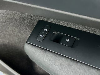 2025 Volvo XC40 thumbnail – Pompano Beach, FL – 29