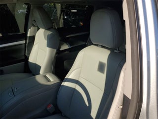 2017 Toyota Highlander thumbnail – Delray Beach, FL – 22