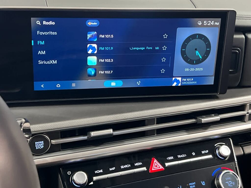 Image of 2025 Hyundai Santa Fe Hybrid