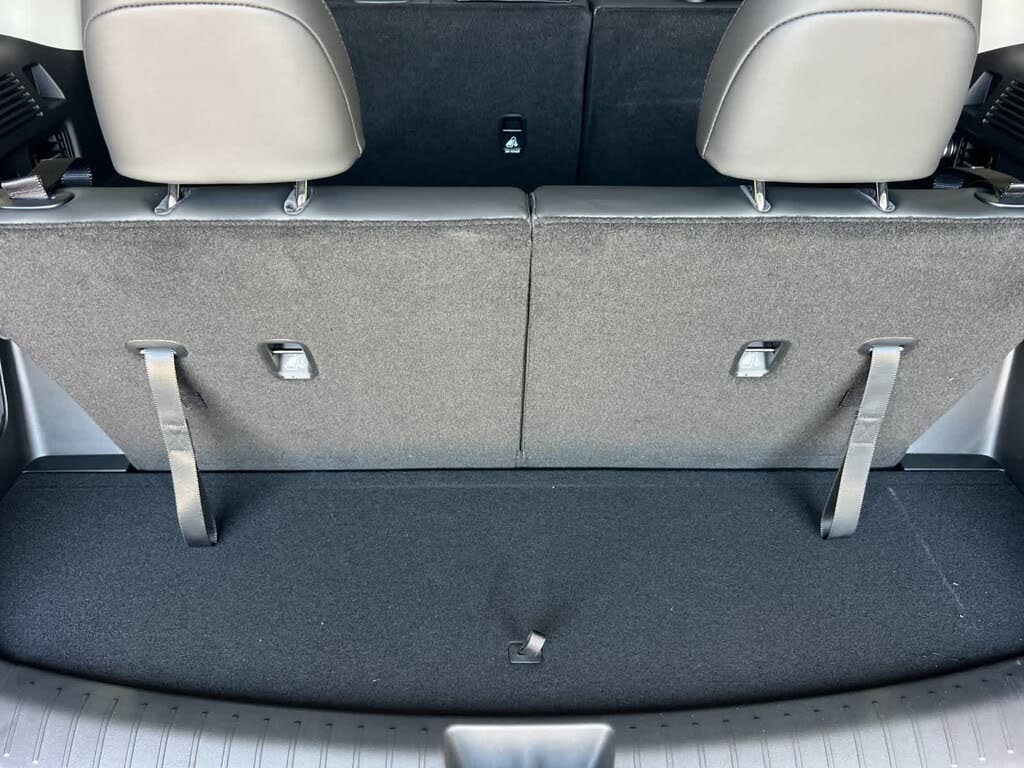 Image of 2025 Hyundai Santa Fe Hybrid