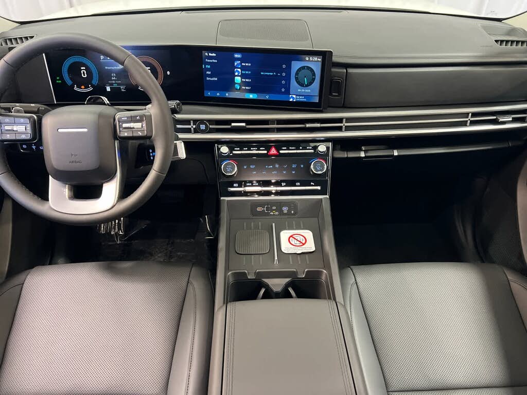 Image of 2025 Hyundai Santa Fe Hybrid