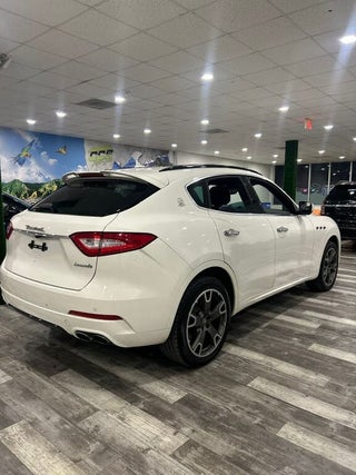 2017 Maserati Levante thumbnail – Miami, FL – 3
