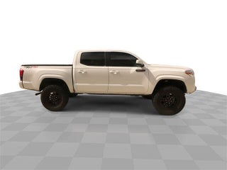 2020 Toyota Tacoma thumbnail – Pembroke Pines, FL – 16