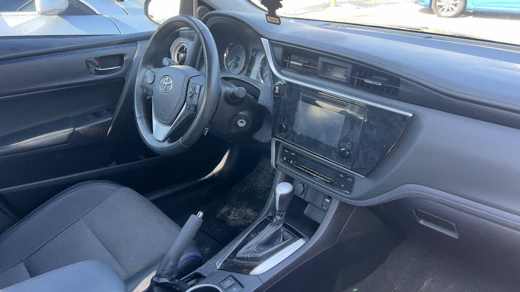 2018 Toyota Corolla SE
                                    for sale in Hollywood, FL – photo 9