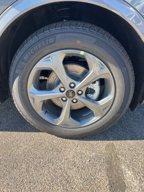 Image of 2024 Ford Escape Hybrid