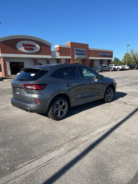 Image of 2024 Ford Escape Hybrid