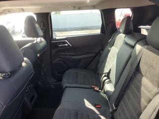 2023 Mitsubishi Outlander thumbnail – Miami, FL – 13