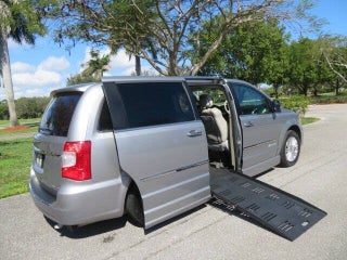 2013 Chrysler Town and Country thumbnail – Boca Raton, FL – 4