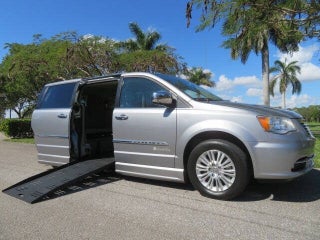 2013 Chrysler Town and Country thumbnail – Boca Raton, FL – 3