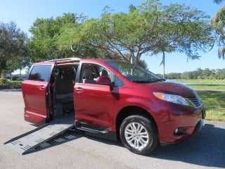 2017 Toyota Sienna thumbnail – Boca Raton, FL – 2