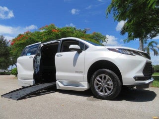 2023 Toyota Sienna thumbnail – Boca Raton, FL – 2